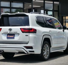 2022 Toyota Land Cruiser ZX 300 Series 3.5L