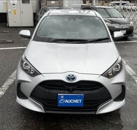 2020 Toyota Yaris G Hybrid