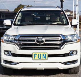 2020 Toyota Landcruiser ZX