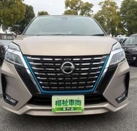 2021 Nissan Serena e-Power Highstar V For PWDs