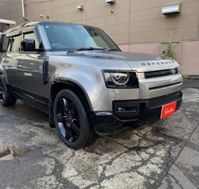 2022 Land Rover Defender 110 Urbanight 22