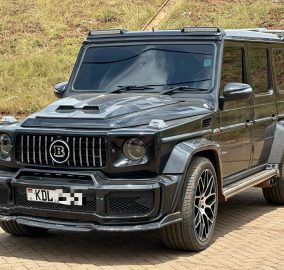 2014 Mercedes-Benz G-Wagon 350d with Brabus Bodykit