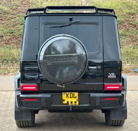 2014 Mercedes-Benz G-Wagon 350d with Brabus Bodykit