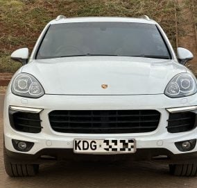 2015 Porsche Cayenne 3.6L V6 Platinum Edition