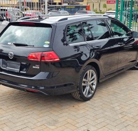 2016 Volkswagen Golf Variant R-Line 1.4T