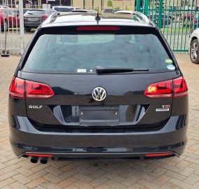 2016 Volkswagen Golf Variant R-Line 1.4T