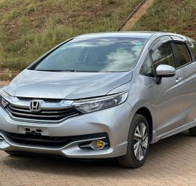 2017 Honda Shuttle Hybrid 1.5 L 2WD