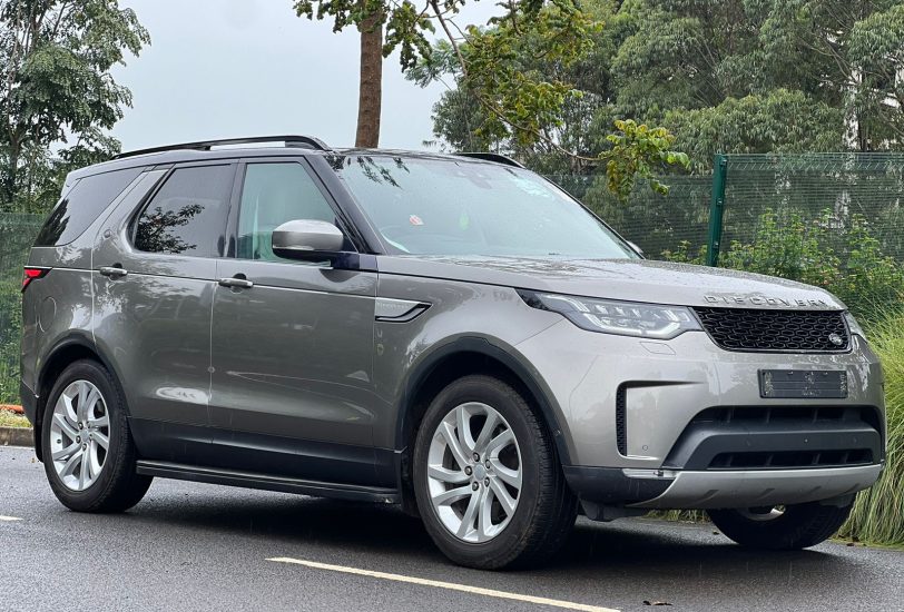 2017 Land Rover Discovery HSE TD6 Luxury