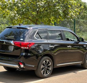 2017 Mitsubishi Outlander PHEV