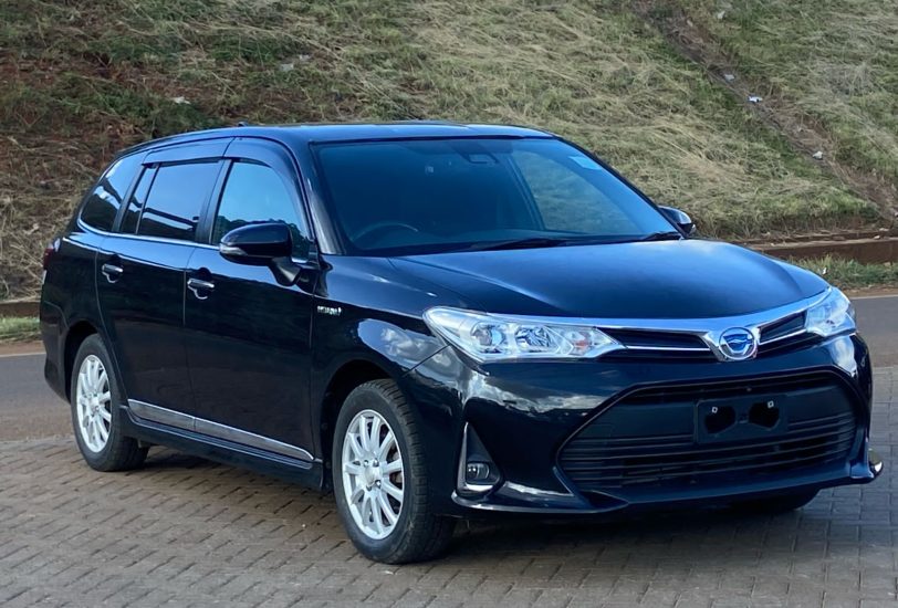 2017 Toyota Fielder WXB Hybrid 1.8 2WD