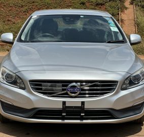 2017 Volvo S60 T3 1.5L 2WD