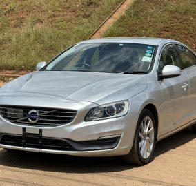 2017 Volvo S60 T3 1.5L 2WD