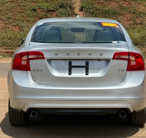 2017 Volvo S60 T3 1.5L 2WD
