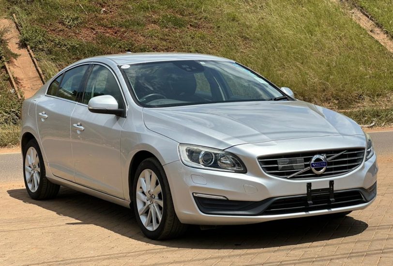 2017 Volvo S60 T3 1.5L 2WD