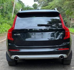 2017 Volvo XC90 T5 AWD