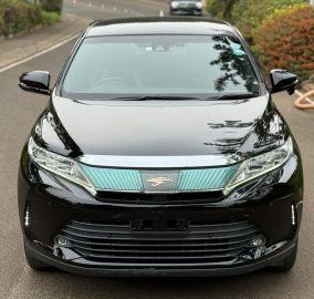 2018 TOYOTA HARRIER PREMIUM