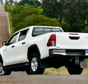 2018 Toyota Hilux D.Cab 2.4GD6 4x4 Manual