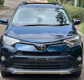 2018 Toyota RAV4 Cruiser AWD 2.4L