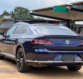 2018 Volkswagen Arteon R-Line 4MOTION
