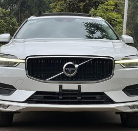 2018 Volvo XC60 D4 Momentum AWD