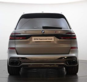 2023 BMW X7 M60i 4.4-litre V8 twin-turbo