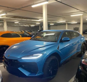 2025 Lamborghini Urus SE