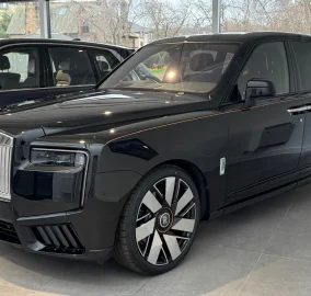 2025 Rolls-Royce Cullinan Series II Black Diamond