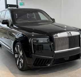 2025 Rolls-Royce Cullinan Series II Black Diamond