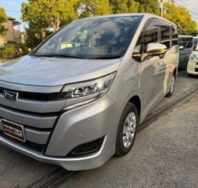 2020 Toyota Noah X