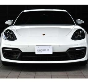 2022 Porsche Panamera