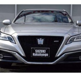 2019 Toyota Crown Hybrid RS