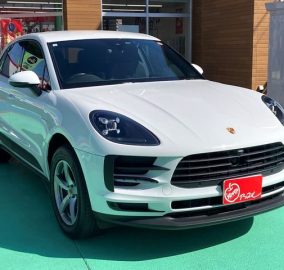 2021 Porsche Macan Base Grade