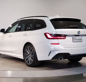2021 BMW 318i