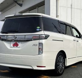 2019 Nissan Elgrand Highway Star S