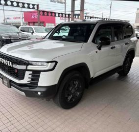 2023 Toyota Land Cruiser 300 Series GR Sport