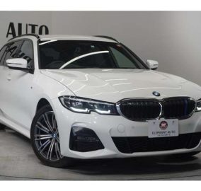 2020 BMW 320i M-Sport Touring