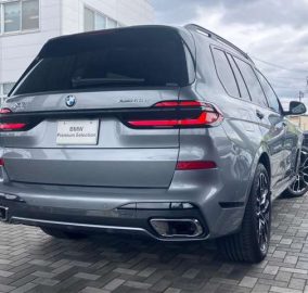 2024 BMW X7