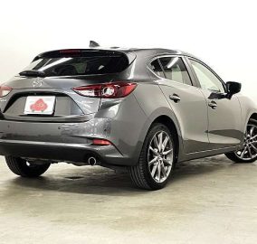 2019 Mazda Axela