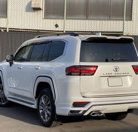 2025 Toyota Land Cruiser ZX 300 Series