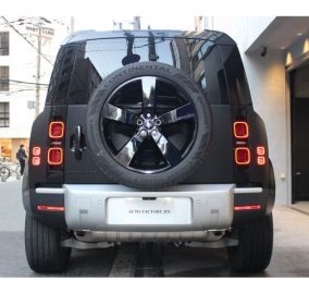 2023 Landrover Defender 110 Eastnor Dark Edition