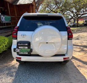 2021 Toyota Prado VX-L