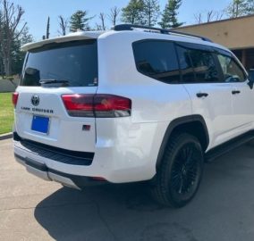 2023 Toyota Land Cruiser 300 Series GR Sport