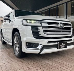 2022 Toyota Land Cruiser ZX 300