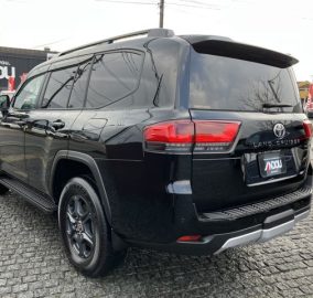 2023 Toyota Land Cruiser 300 Series GR Sport