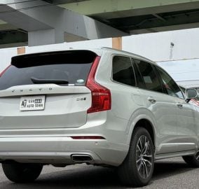 2020 Volvo XC90 D5 AWD Momentum