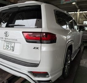 2025 Toyota Land Cruiser ZX 300 Series