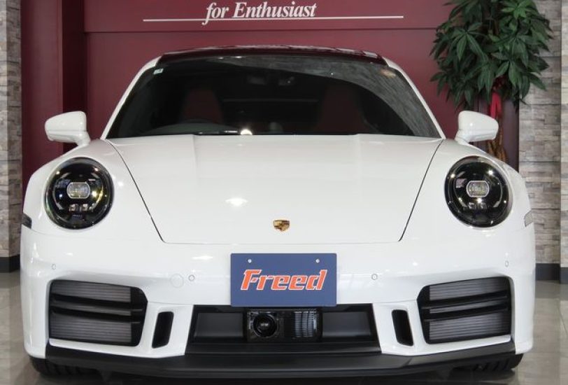2025 Porsche 911 Carrera