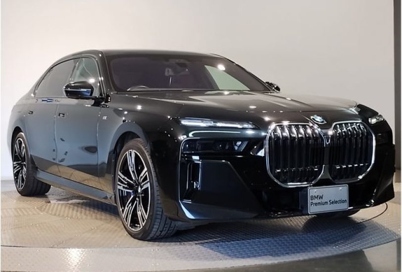 2023 BMW 740i