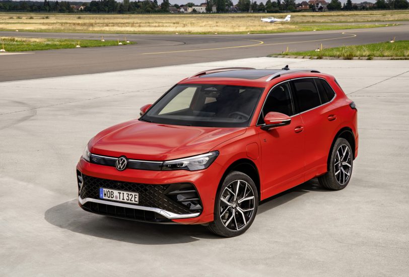 2024 Volkswagen Tiguan SEL R-Line