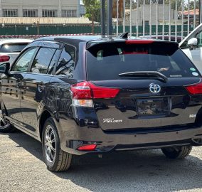 2017 Toyota Fielder Hybrid